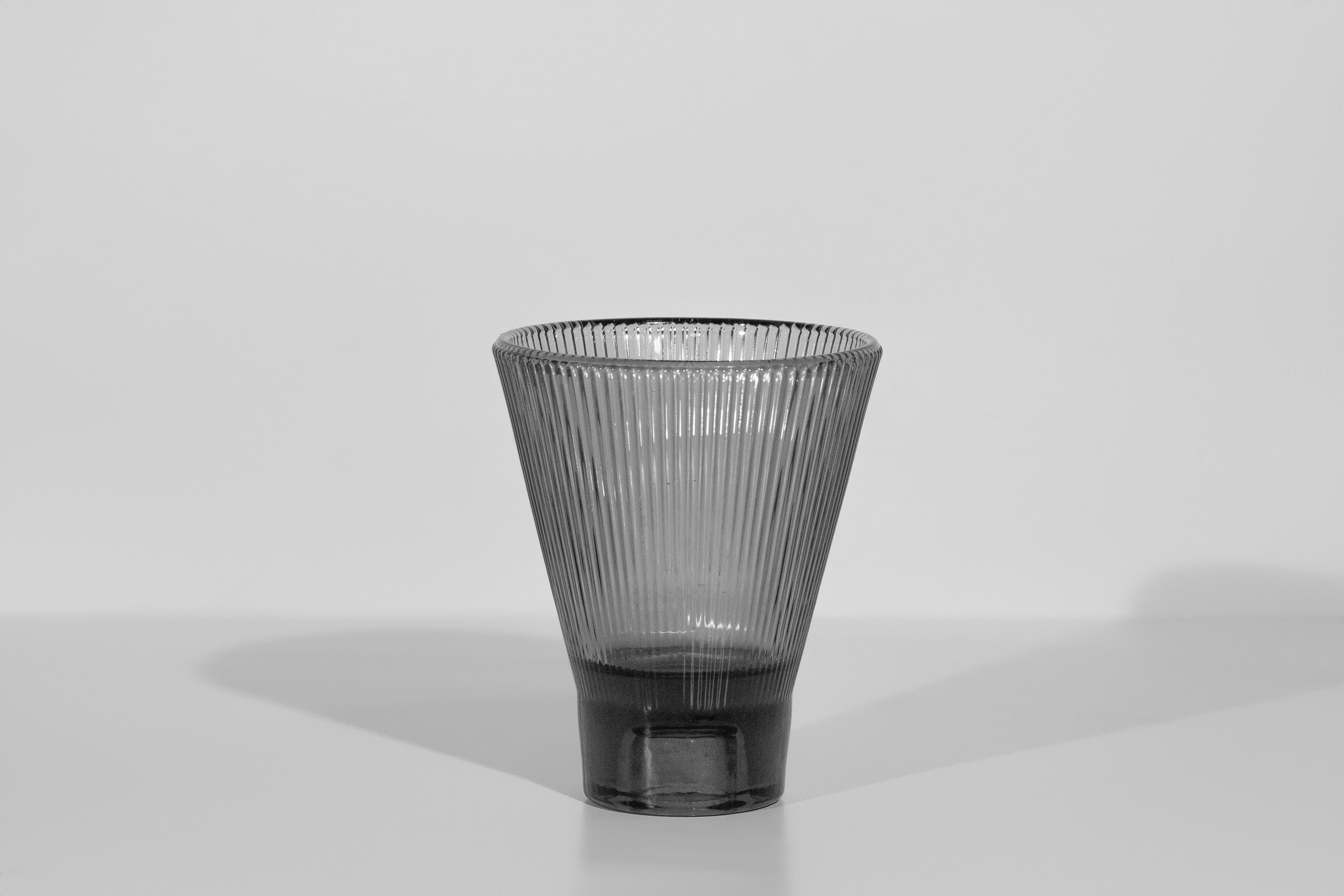 ZAI Glass Tumbler in Charcoal